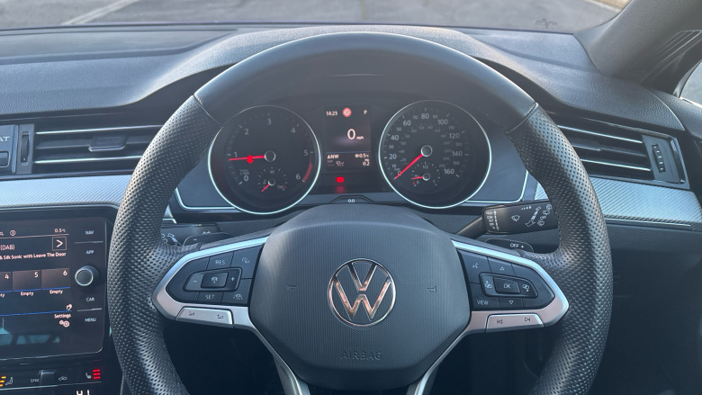 Volkswagen Passat 2.0 TDI EVO SCR R-Line 5dr DSG Diesel Estate